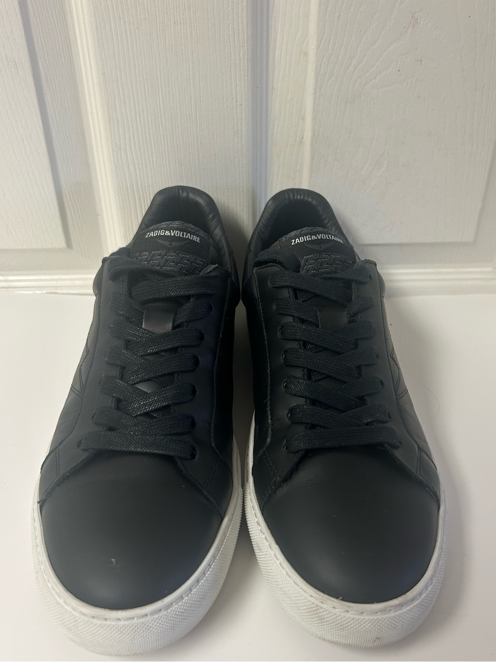 Zadig & Voltaire Black Leather Low-Top Sneakers with White Sole